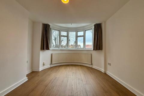1 bedroom in a house share to rent, Malvern Avenue, Harrow HA2