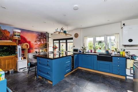 4 bedroom detached house for sale, West End, Whittlesey, Peterborough