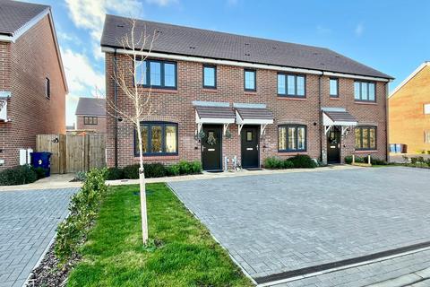 3 bedroom semi-detached house for sale, Islip Grove, Stilton, Peterborough