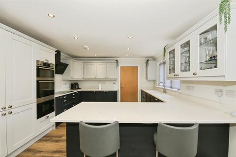 4 bedroom detached house for sale, Crews Close, Guyhirn, Wisbech