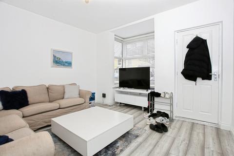 3 bedroom end of terrace house for sale, Belsize Avenue, Peterborough