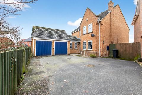 4 bedroom detached house for sale, Stutte Close, Louth, LN11