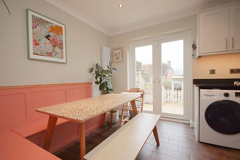 2 bedroom terraced house for sale, Morris Drive, Billingshurst