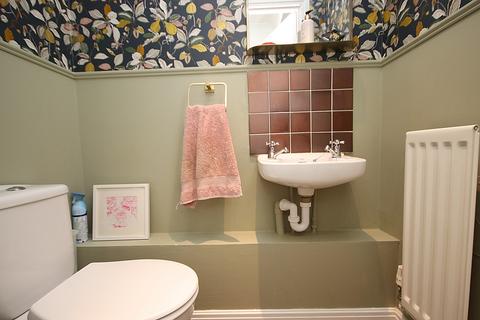 2 bedroom terraced house for sale, Morris Drive, Billingshurst