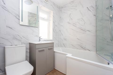 undefined, Edward Close, Higham Ferrers NN10