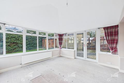 undefined, Woodlands Rise, Campsall