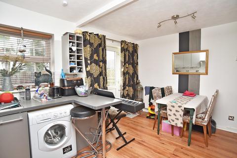 3 bedroom semi-detached house for sale, Carline Mead, Harrogate