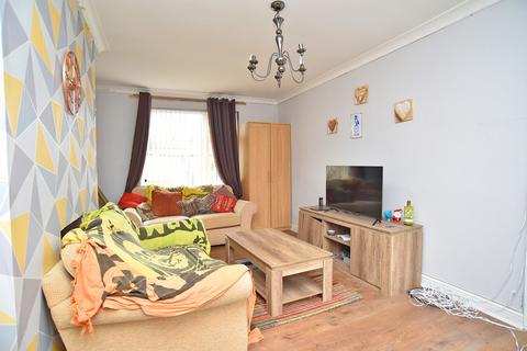 3 bedroom end of terrace house for sale, St Andrews Avenue, Harrogate