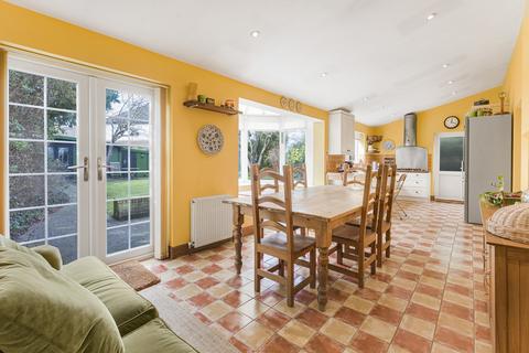 4 bedroom semi-detached house for sale, Angel Road, Thames Ditton KT7