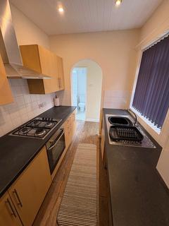 3 bedroom end of terrace house to rent, Welbeck Street, Worksop S80