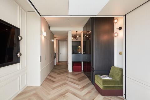 Studio to rent, London NW2