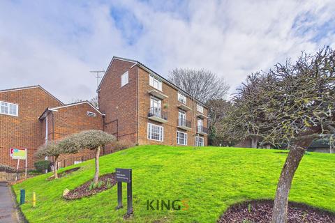 2 bedroom flat for sale, Park Close, Hatfield, AL9