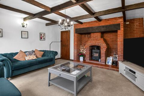 4 bedroom detached house for sale, Salisbury Drive, Stafford, ST16