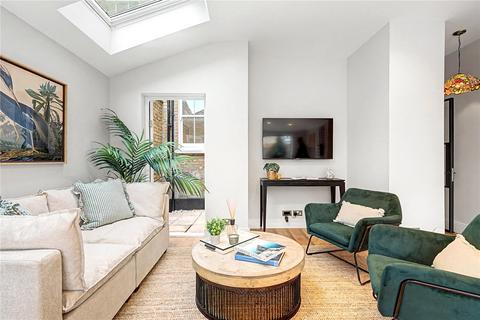 2 bedroom apartment for sale, Stapleton Road, SW17