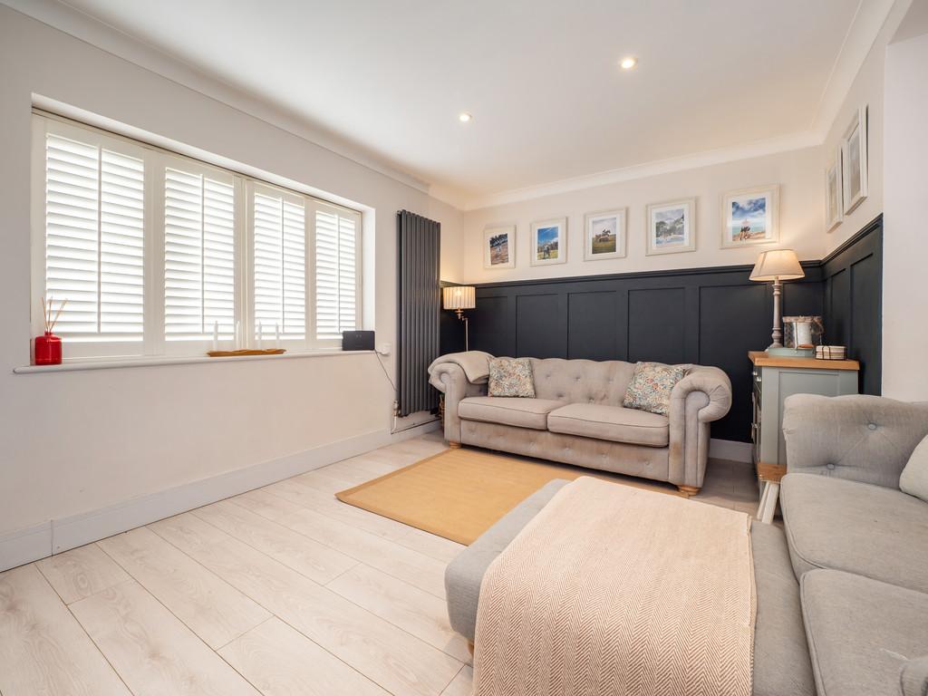 17 Groveside-84