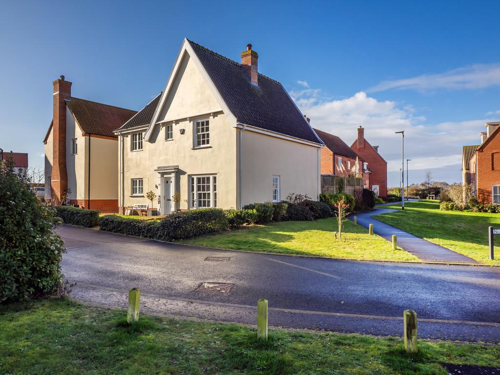 52 Ashburton Close-5