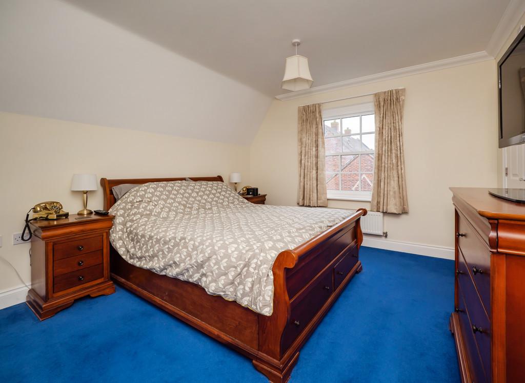 52 Ashburton Close-17