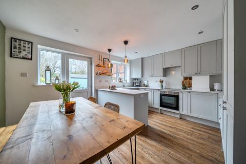 3 bedroom end of terrace house for sale, Redwood Gardens, Southampton SO40