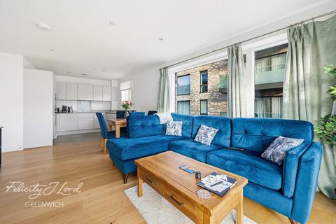 1 bedroom flat for sale, Latimer Square, Greenwich, SE10