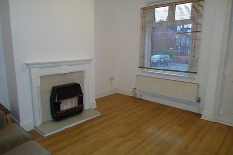 2 bedroom end of terrace house for sale, Harlech Crescent, Leeds LS11