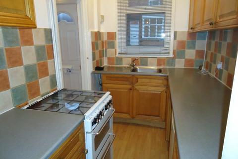2 bedroom end of terrace house for sale, Harlech Crescent, Leeds LS11