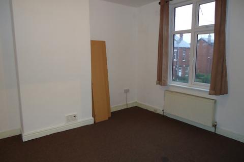 2 bedroom end of terrace house for sale, Harlech Crescent, Leeds LS11