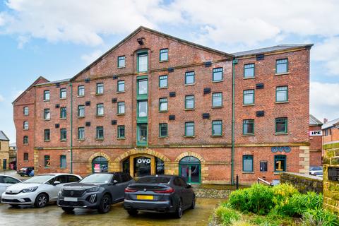 2 bedroom apartment for sale, The Warehouse, Victoria Quays, Sheffield, S2 5SY