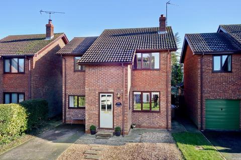 3 bedroom detached house for sale, Southfield Close, Wetwang