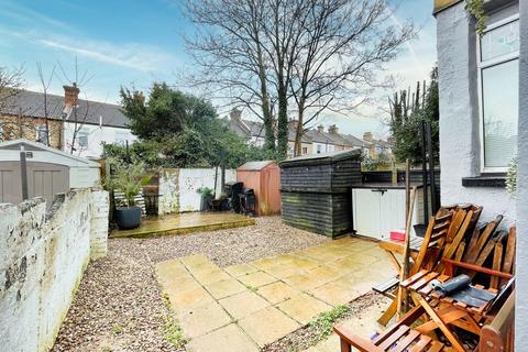 1 bedroom ground floor flat for sale, Beedell Avenue, Westcliff On Sea SS0