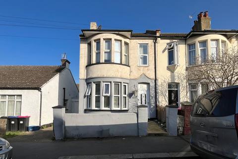 undefined, Beedell Avenue, Westcliff On Sea SS0