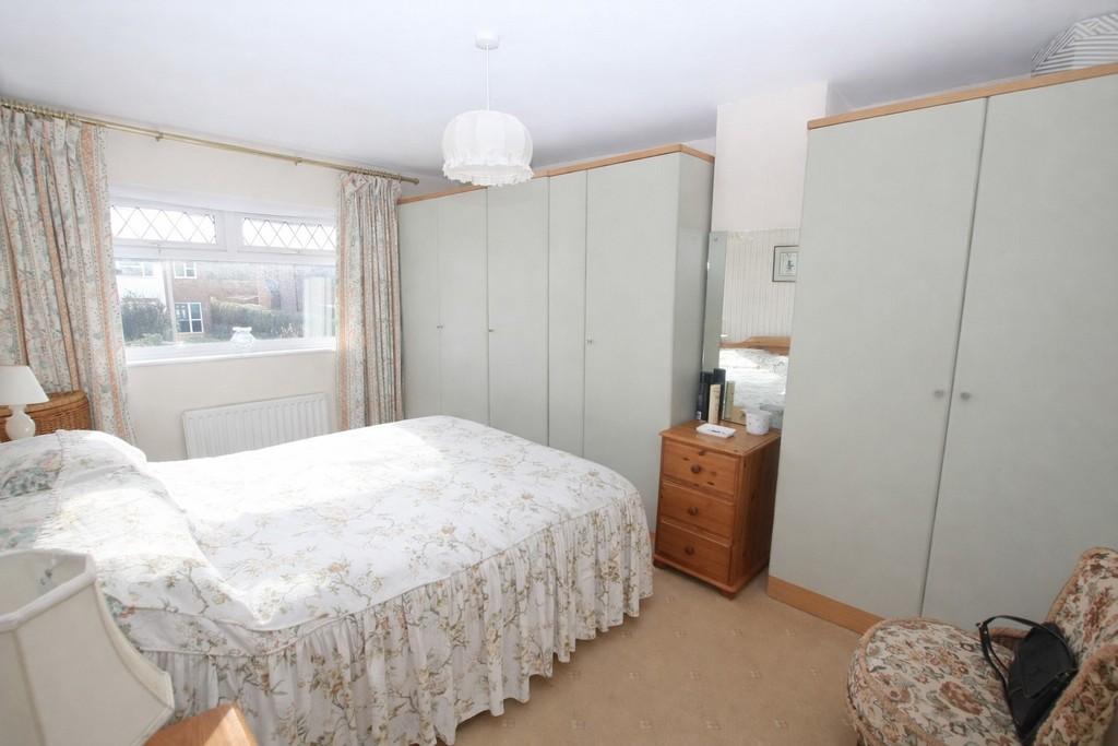 Bedroom1angle4