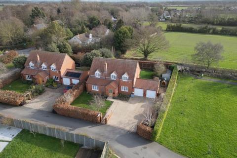 4 bedroom detached house for sale, Hickling