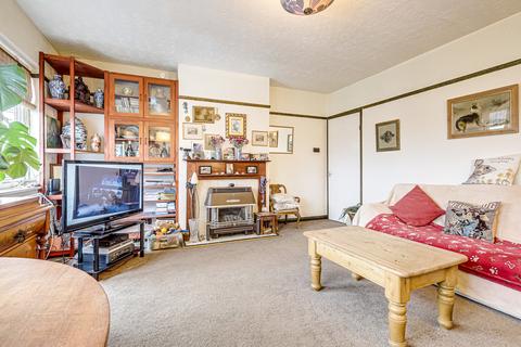 2 bedroom apartment for sale, Eastwood Road North, Leigh-on-sea, SS9