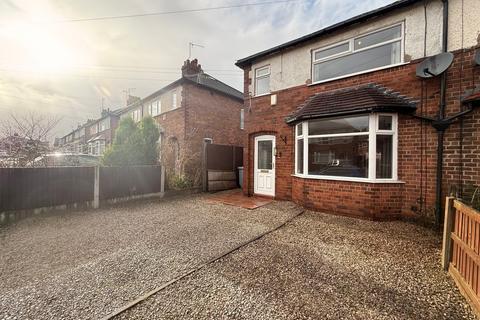 3 bedroom semi-detached house to rent, Clydesdale Avenue, Crewe