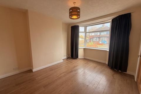 3 bedroom semi-detached house to rent, Clydesdale Avenue, Crewe