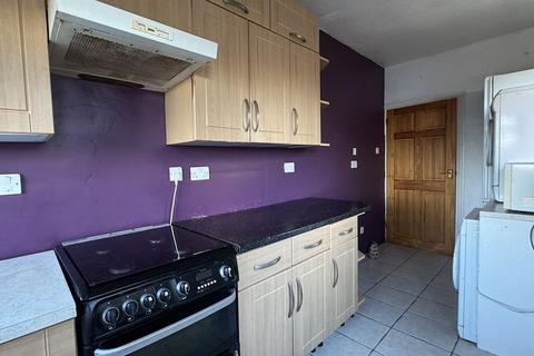 3 bedroom semi-detached house for sale, Elmhurst Avenue, Melton Mowbray