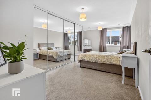 2 bedroom flat for sale, Lindway Court, Conybeare Road