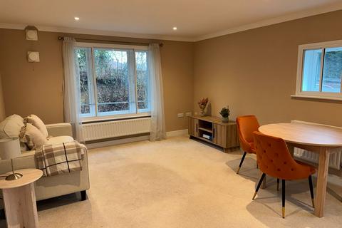 2 bedroom apartment for sale, North Drive, Hatfield
