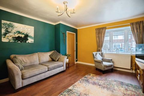 3 bedroom semi-detached house for sale, Clincton View, Widnes