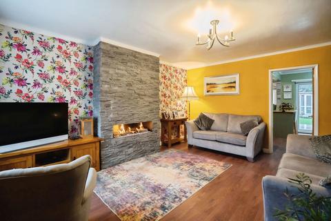 3 bedroom semi-detached house for sale, Clincton View, Widnes