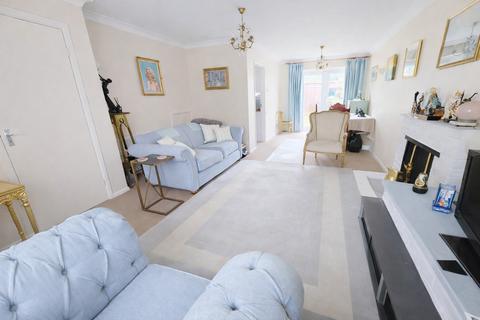 3 bedroom terraced house for sale, The Green, West Sussex BN42