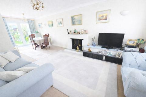 3 bedroom terraced house for sale, The Green, West Sussex BN42