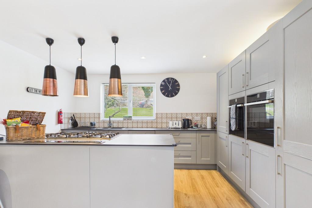Dining kitchen
