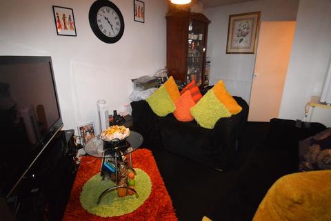 1 bedroom apartment for sale, Eglinton Hill, London