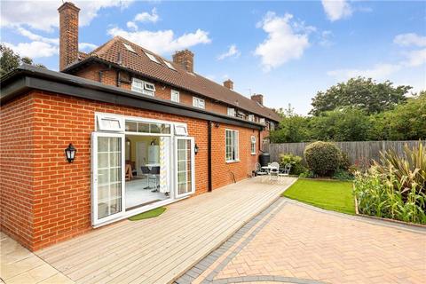 5 bedroom end of terrace house for sale, Hemlock Road, London W12
