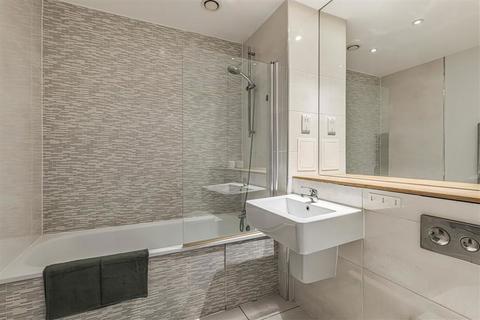 1 bedroom flat for sale, Green Way Building, London SW15