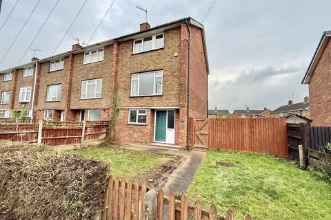 3 bedroom townhouse to rent, Woodview, Cotgrave, Nottingham