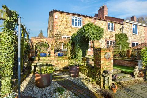3 bedroom semi-detached house for sale, Mill Lane, Burgh-on-Bain LN8 6JZ