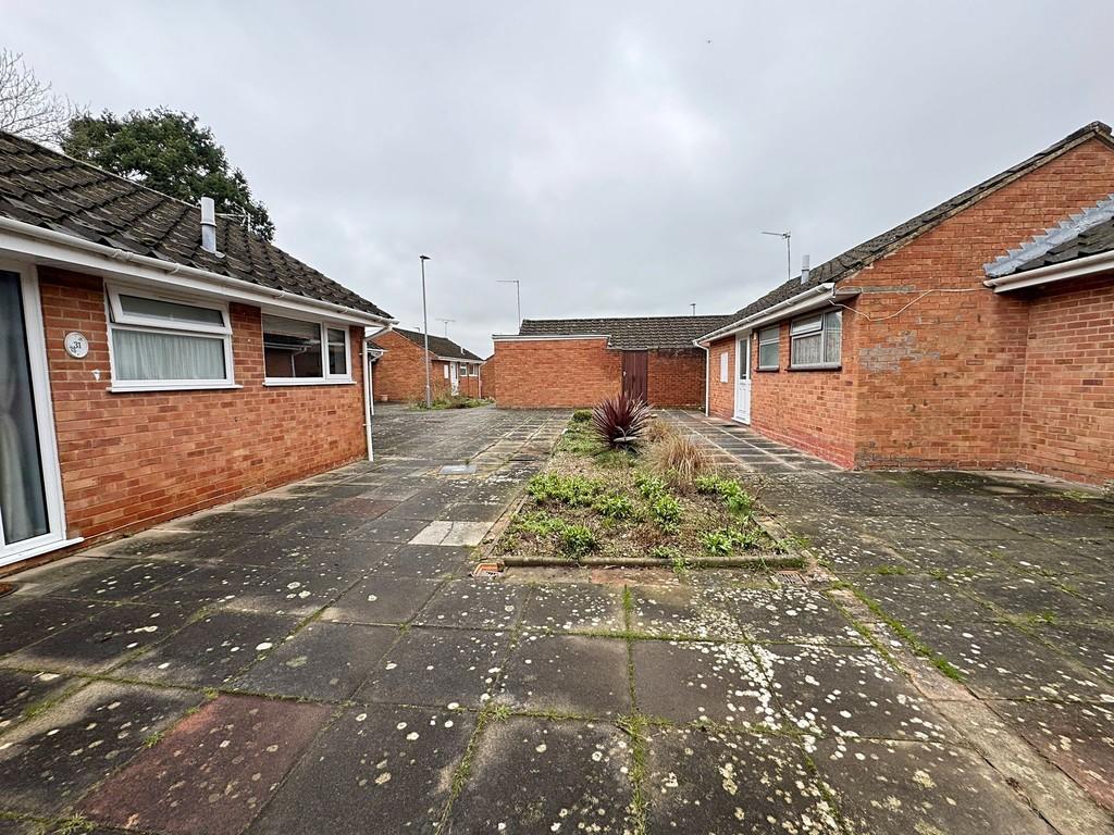 Front courtyard area