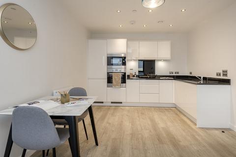 1 bedroom flat to rent, at Manchester, 199 Viscount House 8, Lakeside Drive NW10